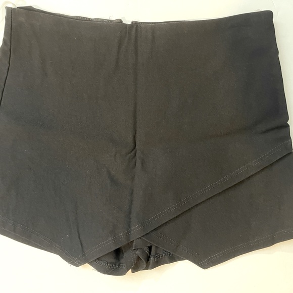 Envelope skort - Picture 1 of 3